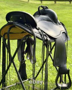 2024 Circle Y Omaha 16 Flex2 Trail Endurance Saddle-Hornless-Wide Tree-Black