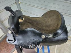 A good Used Used 16 black leather trail saddle