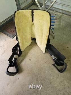 A good Used Used 16 black leather trail saddle