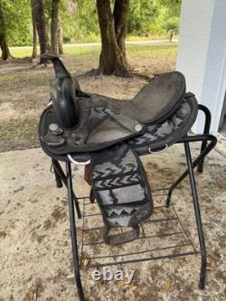 Abetta Western Saddle