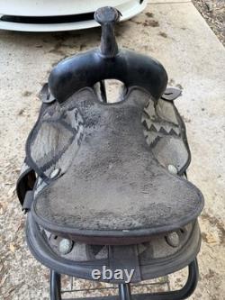 Abetta Western Saddle