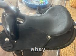 Abetta Western Saddle 16 inch