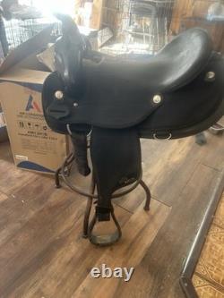 Abetta Western Saddle 16 inch
