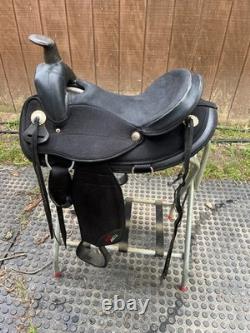 Abetta arabian trail saddle