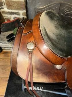 About The Horse Western Saddle 15 Inch Seat Wide Gullet