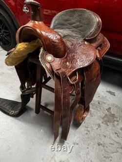 American Professional Western Leather Racing Saddle 16 Seat and 8 Gullet