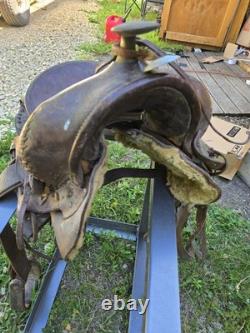 Antique High-Back Western Cowboy Saddle Tooled Leather Brass Horn Ranch