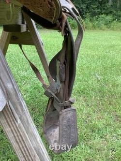 Antique Leather Western Saddle