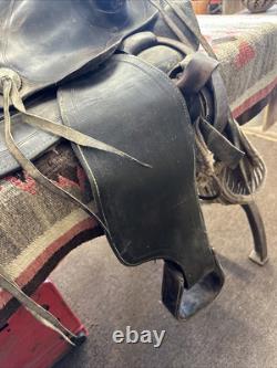 Antique Newell's Western Cowboy Saddle Western Equest Ranch Decor