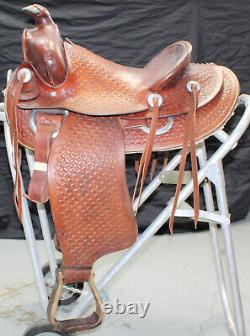 Apache Saddles Western Saddle, 14-14.5 Seat, 6 Gullet (12aee23)