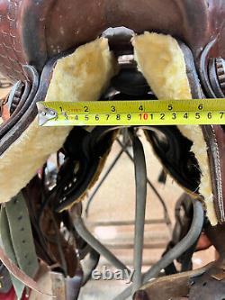 Apache Saddles Western Saddle, 14-14.5 Seat, 6 Gullet (12aee23)