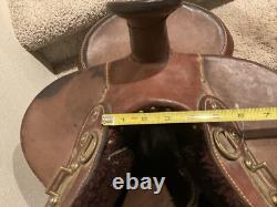Australian Horse Saddle from Victoria Saddlery, The Legend, Great Condition