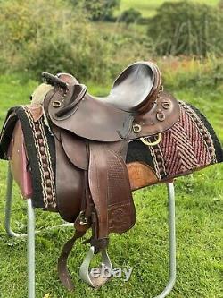 Australian saddle hybrid western stock saddle with adjustable tree