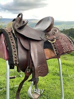 Australian saddle hybrid western stock saddle with adjustable tree