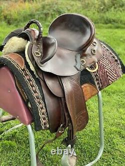 Australian saddle hybrid western stock saddle with adjustable tree