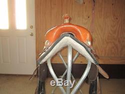 Authentic Bob Marshall Treeless Saddle with Cozy Fleece for Winter Riding