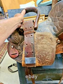 BEAUTIFUL TOOLED COMPLETE WESTERN LEATHER SADDLE CIRCLE Y BROWN 17 w BELTS +