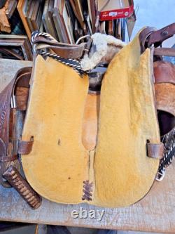 BEAUTIFUL TOOLED COMPLETE WESTERN LEATHER SADDLE CIRCLE Y BROWN 17 w BELTS +