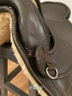 Barefoot Cheyenne Brown Leather Treeless Saddle SZ 2 Western Fenders Breastplate