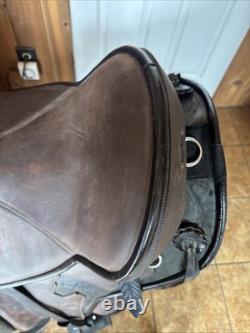 Barefoot Treeless Saddle Tahoe 17 XWide