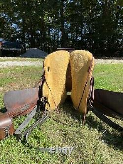 Beautiful Custom 15.5 western saddle with matching headstall By Kerry Jack