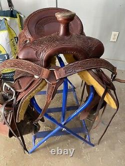 Beautiful Diamond K Tooled Western saddle