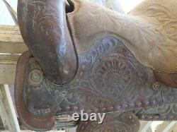 Beautiful Tooled Leather Western Horse Saddle 14.5 seat #CF REDUCED