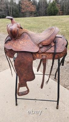 Beautiful Vintage Western Saddle Hereford Tex Tan
