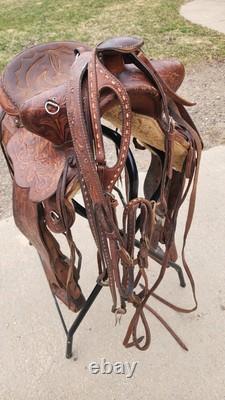 Beautiful Vintage Western Saddle Hereford Tex Tan