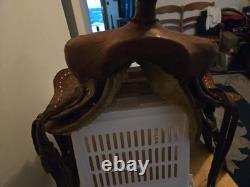 Beautifully Tooled Vintage Western Saddle Leather 15 inch Youth Riding Roping