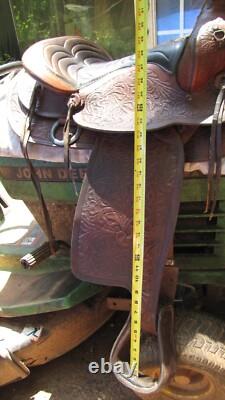 Big Horn Horse Saddle p933 16 seat 24 long 6 Gullet
