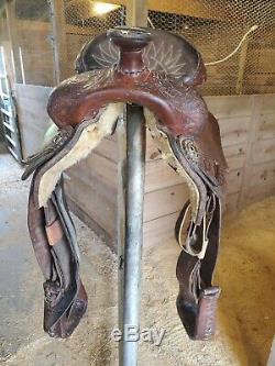 Billy Cook Western Saddle Greenville TX #1852 Square Skirt Fully Tooled 15 Seat