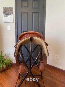Billy Cook Western Show Saddle (16-inch Seat) with Stand