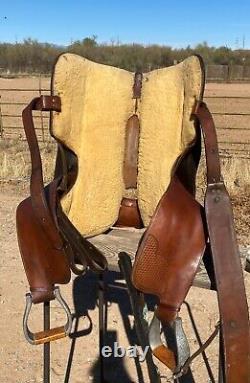 Billy Royal Western Show Saddle with beautiful silver Cinches Included Great