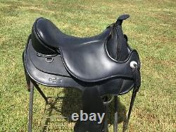 Black leather Barefoot Arizona treeless western saddle size 2 with VPS & EXTRAS