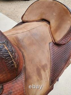 Bob Marshall by Circle Y Treeless Western Sports Saddle 14 Round Skirt