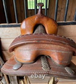 Bob Marshall treeless western saddle