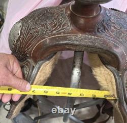 Bob's Custom 15 1/2 Western Show Saddle, 6 1/4 Gullet. Real Silver Made In USA