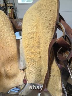 Bob's Custom 15 1/2 Western Show Saddle, 6 1/4 Gullet. Real Silver Made In USA