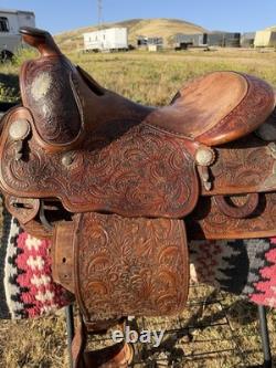 Bob's Pleasure/Trail Leather Saddle Brown 15 in Traditional Western