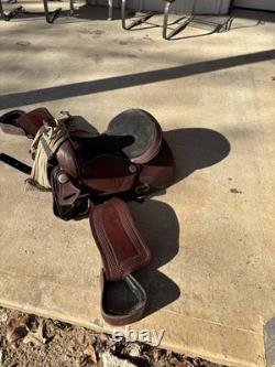 Brown Leather Western Pleasure Trail Saddle Traditional Design
