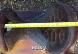 CIRCLE Y Western Show Saddle 15 SILVER CONCHOS Padded Seat BEAUTIFUL