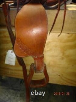 Circle Bar Y western saddle