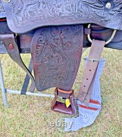 Circle S Roping Saddle 16 1/2 Inch Seat Western Cowboy Tooled Leather Horse Cow