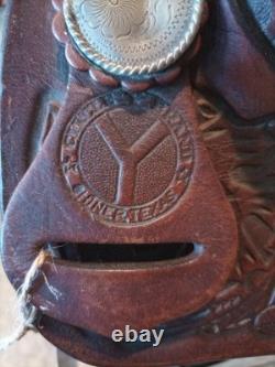 Circle Y 15 in Brown Leather Western Pleasure Trail Saddle Traditional Design