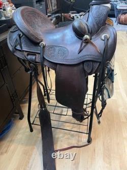 Circle Y 16 Wade Buckaroo Saddle