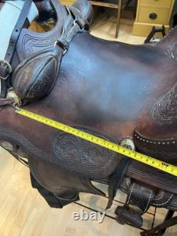 Circle Y 16 Wade Buckaroo Saddle