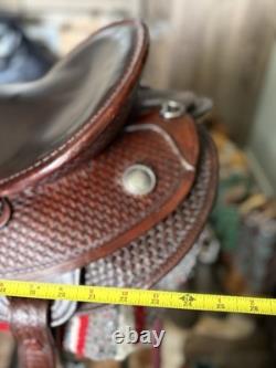 Circle Y All Around Roper 16 Western Saddle With Bosal And Tripping Collar