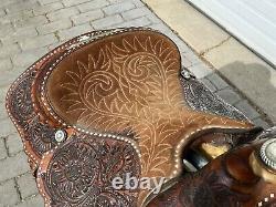 Circle Y Buck Stitch 15 Western Saddle