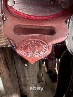 Circle Y Equitation Western Show Saddle 16 Seat, Roping All Around